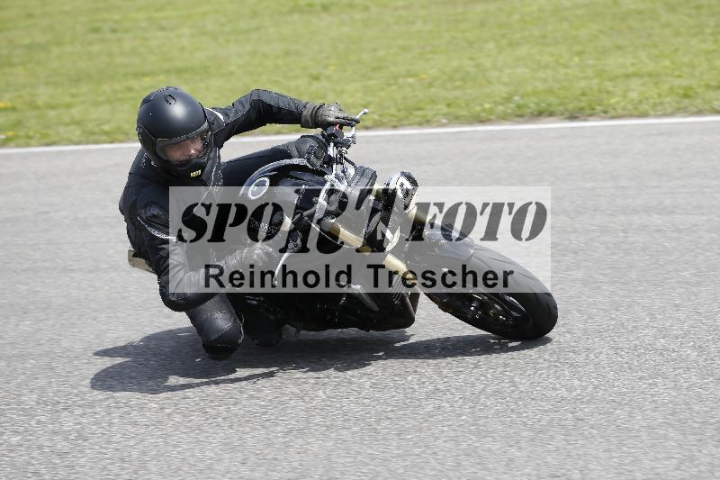 /Archiv-2024/29 12.06.2024 MOTO.CH Track Day ADR/Gruppe gelb/19